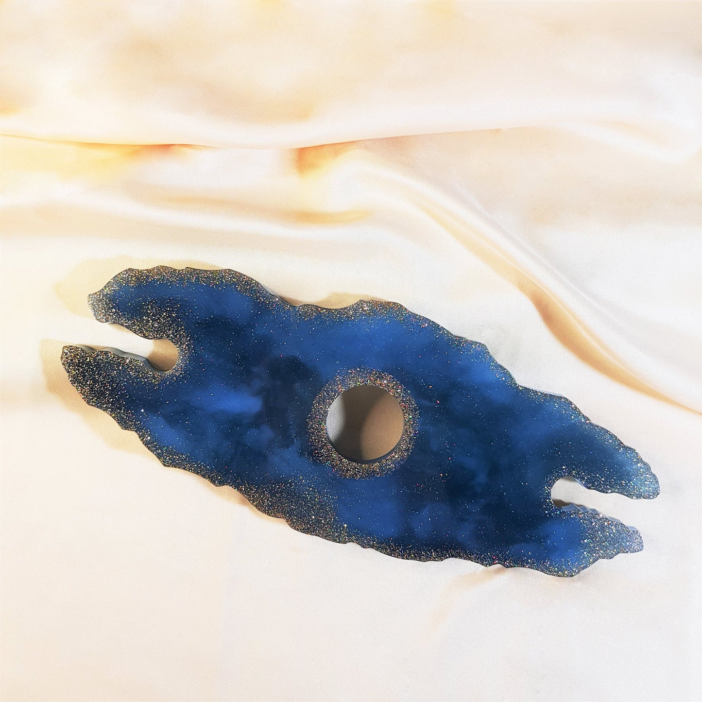 Biru Wine Glass Holder